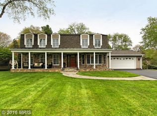 12016 Gary Hill Dr, Fairfax, VA 22030