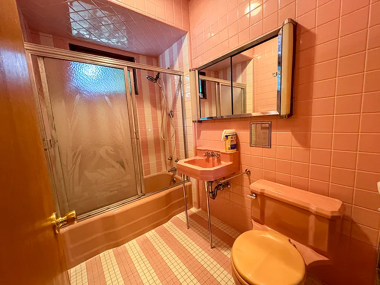85 Bow St #85 — Photo 12