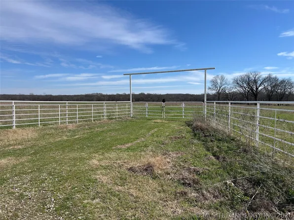 Wilson Rd, Henryetta, OK 74437