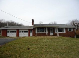 180 Stone Church Rd, Hunker, PA 15639