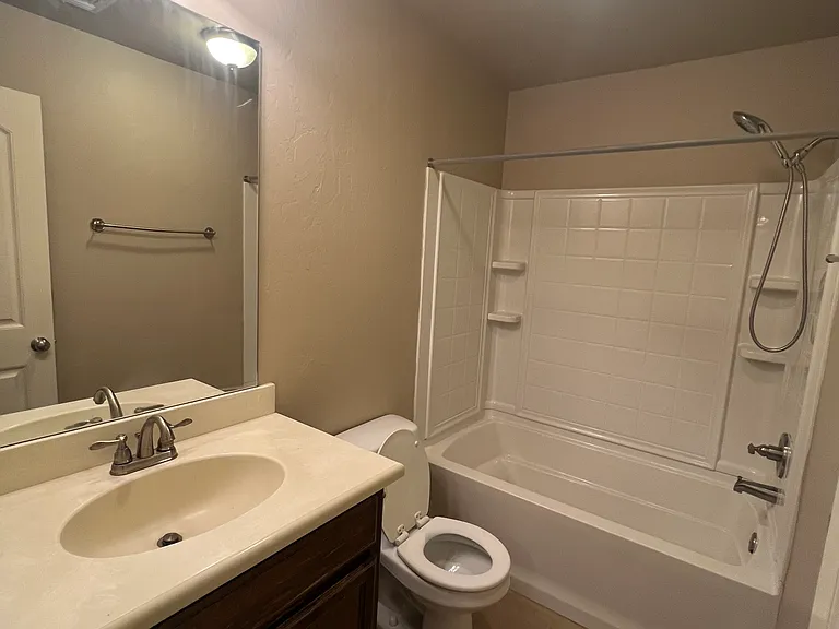 18509 Agua Dr — Photo 17