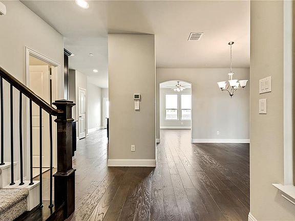 5th image of 6321 Hermosa Dr