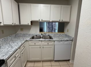 606 W Collins St, Denton, TX 76201