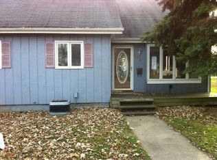 228 E Thomas St, Ludlow, IL