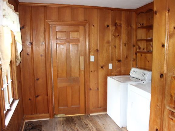 4th image of 806 Peveler Dr
