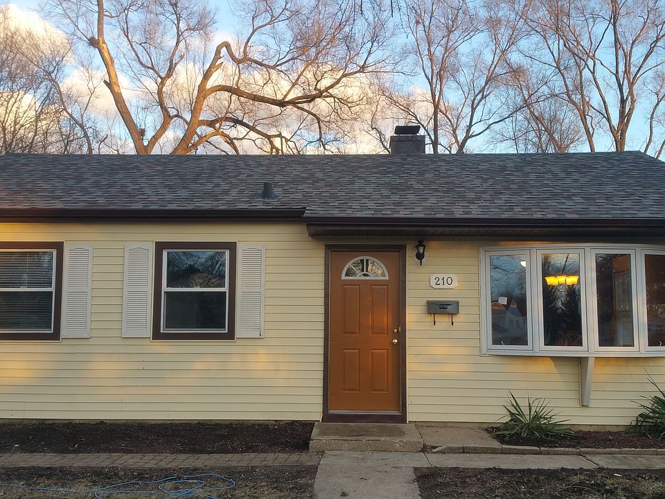 1st image of 210 S Hammes Ave
