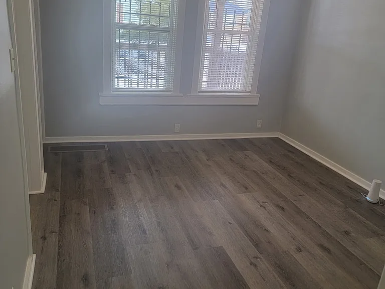 11415 S Throop St — Photo 2