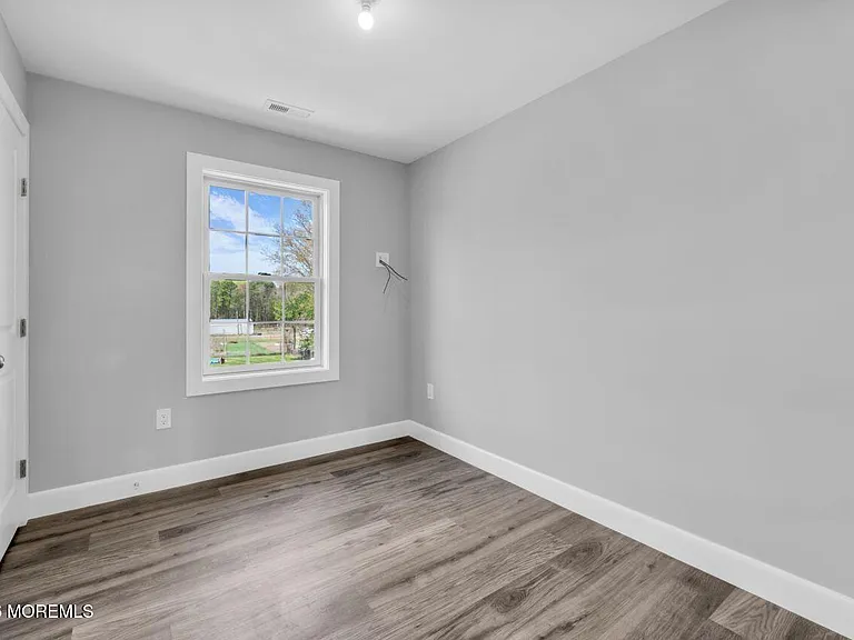 553 Colts Neck Rd #B — Photo 24