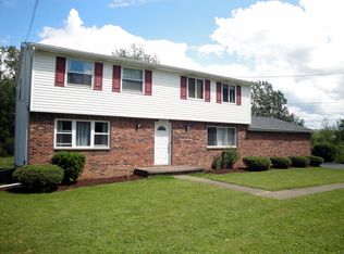 3585 S Benzing Rd, Orchard Park, NY 14127