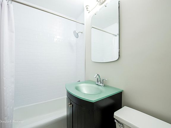 4th image of 5700 Arlington Ave APT 12-O