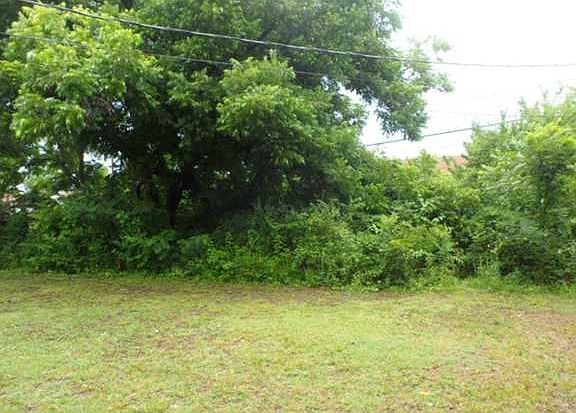 3rd image of 4996 Gill Dr