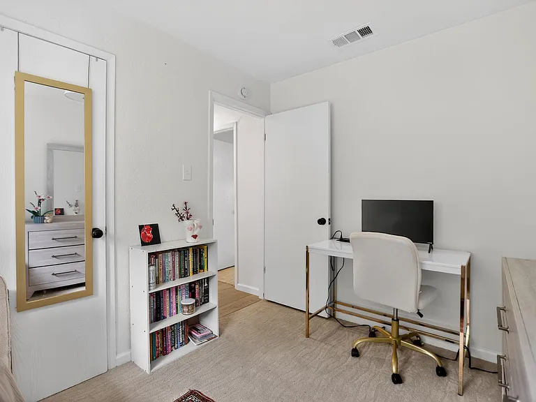 6908 Pondsdale Ln — Photo 11