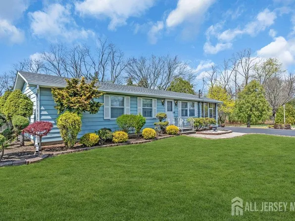 43 Half Acre Rd, Jamesburg, NJ 08831