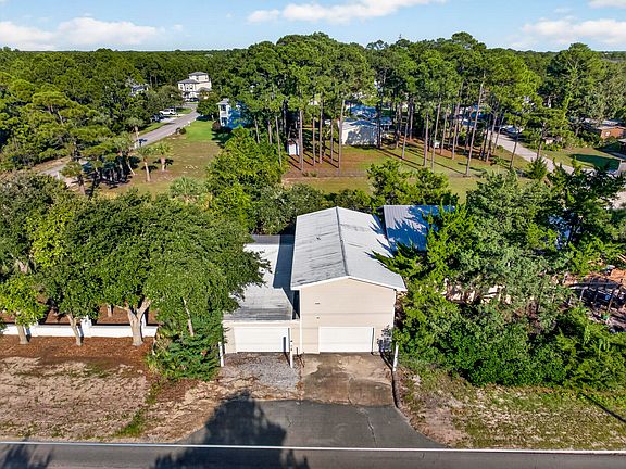 4th image of 13 Country Club Dr