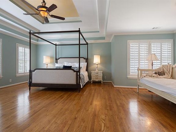 5th image of 5229 Garnaby Ln