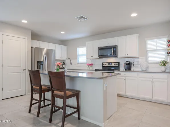 16631 W CULVER Street, Goodyear, AZ 85338