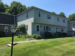 44 Whittlesey Dr Unit 44, Bethel, CT 06801