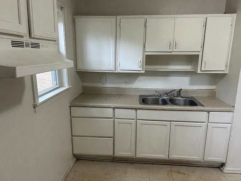 1005 Nancy Ln — Photo 17