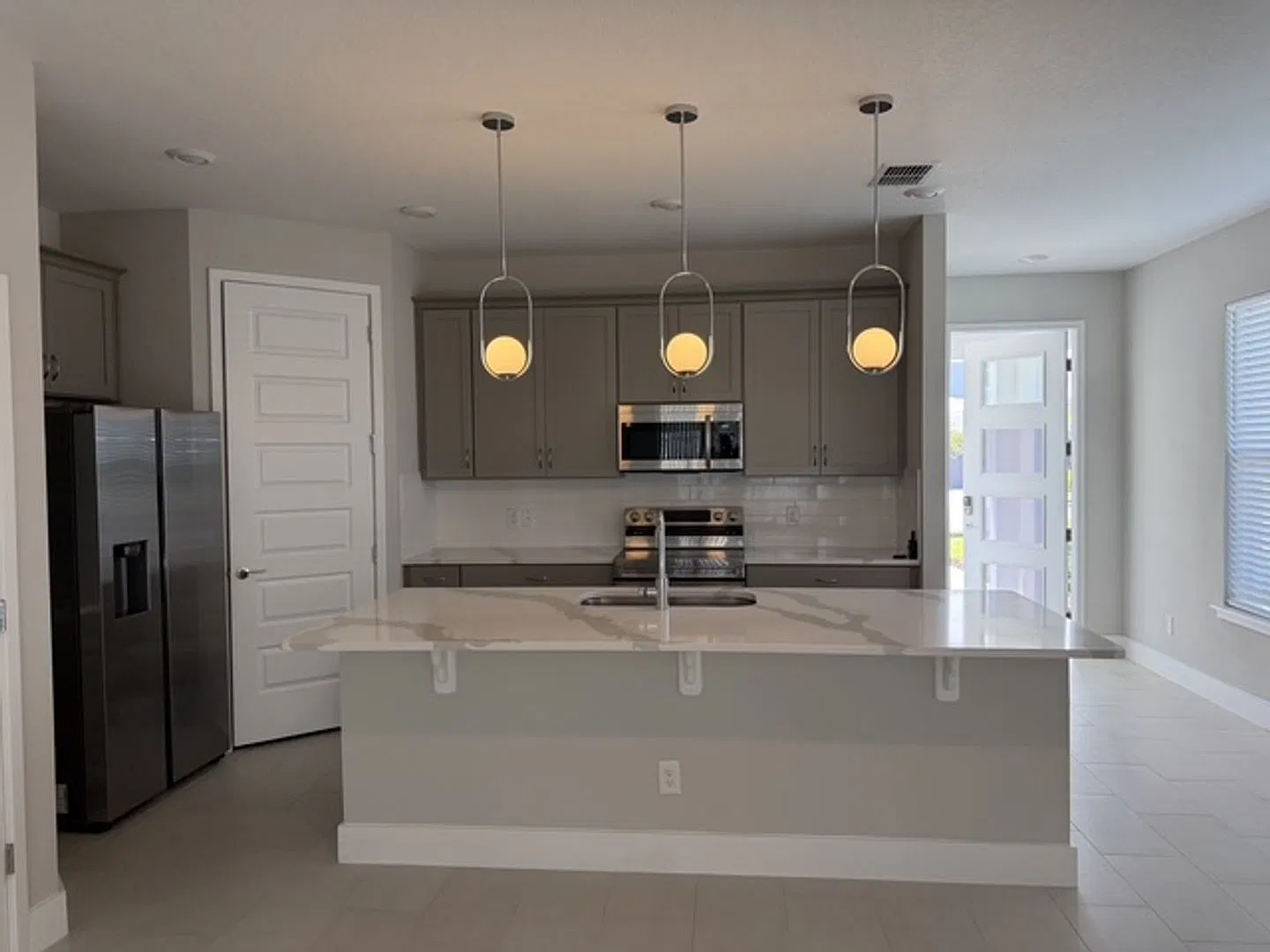 For Rent! — Photo 2