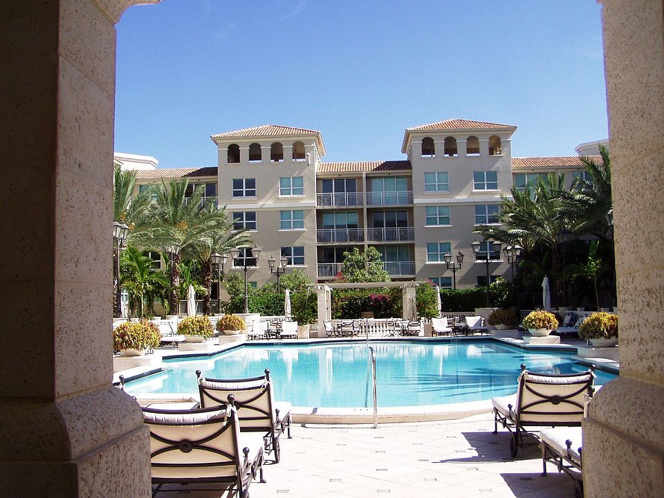 pool Deck - Fitness center