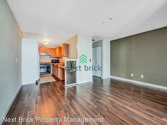 3rd image of 13957 NE 60th Way #132
