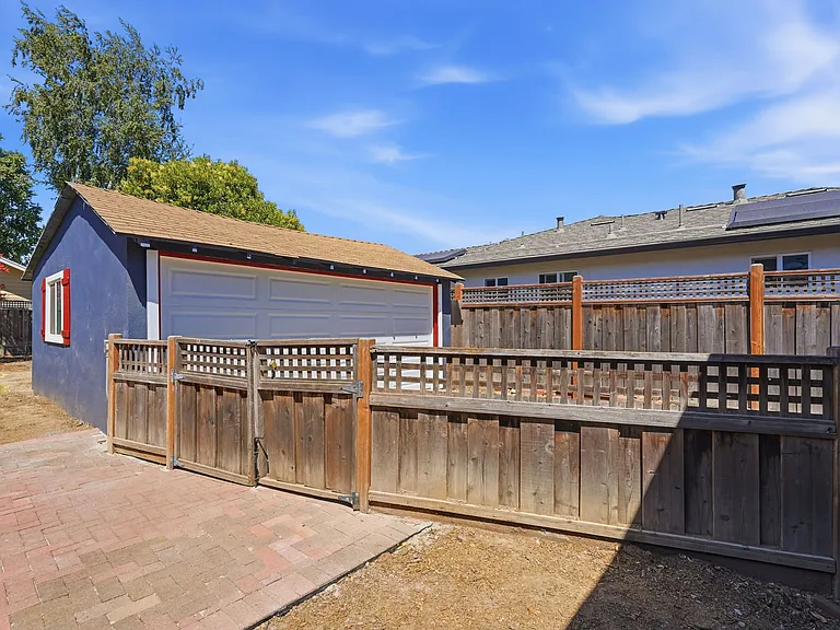 2291 Cottle Ave — Photo 42