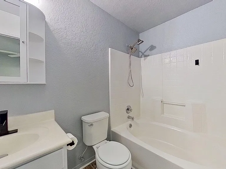 2315 Terrace Dr #D — Photo 10