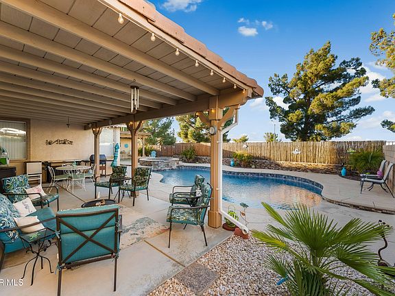 4th image of 4007 Cocina Ln