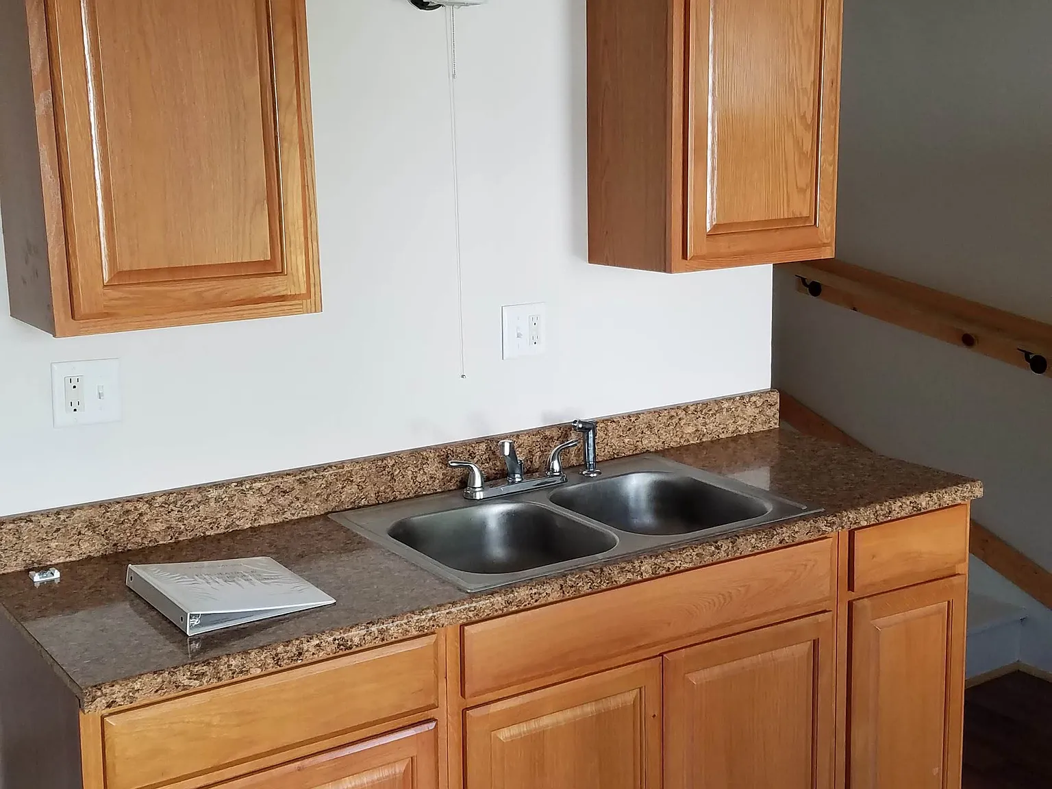 2 bed, 1.0 bath, $1,100 — Photo 4