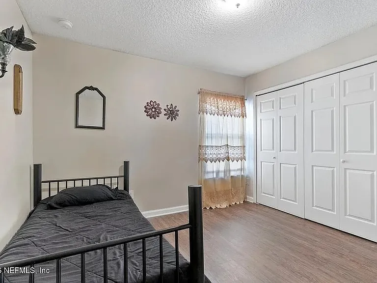 9155 Mill Grove Dr — Photo 13