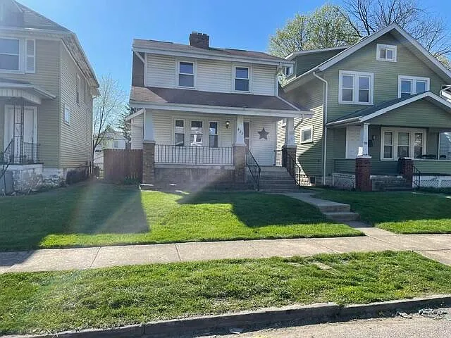423 S Richardson Ave photo 1