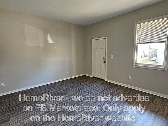 3rd image of 1632 Dewey Ave