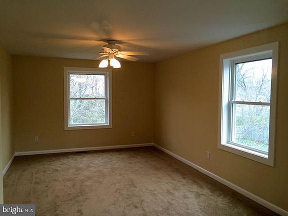 3rd image of 5705 Crawford Dr