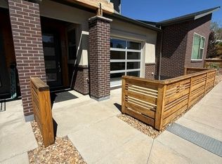 19511 E Sunset Cir, Centennial, CO 80015