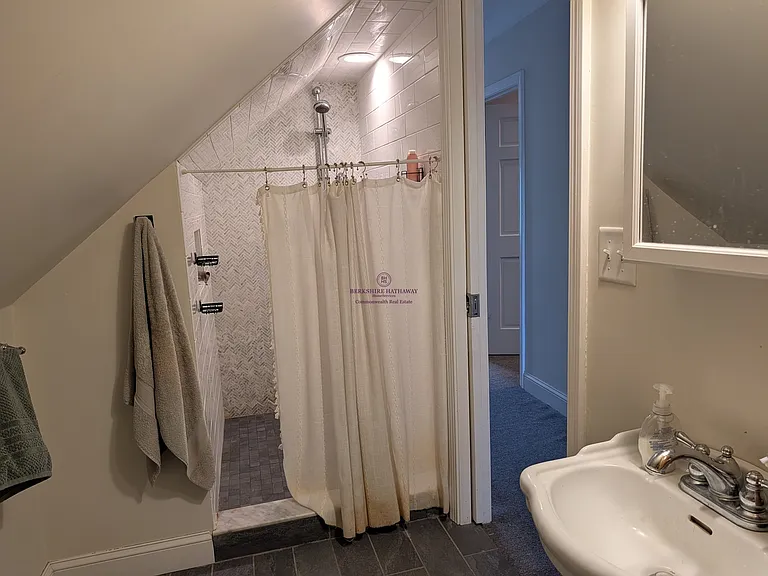 45 Emerald St — Photo 11