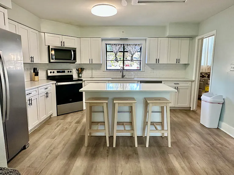 1504 E 33rd Ave — Photo 19