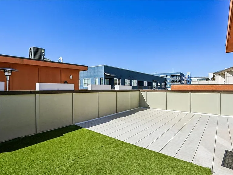 21 Skyline Way NE — Photo 43