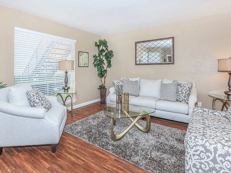 Valley View - DFW — Photo 17