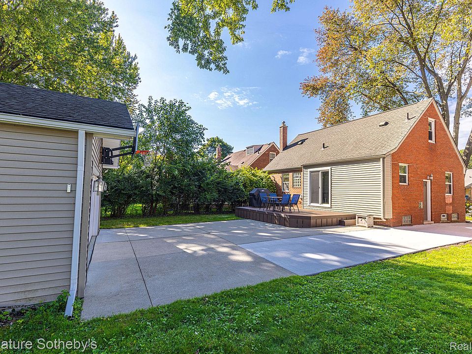 2716 N Connecticut Ave, photo 17