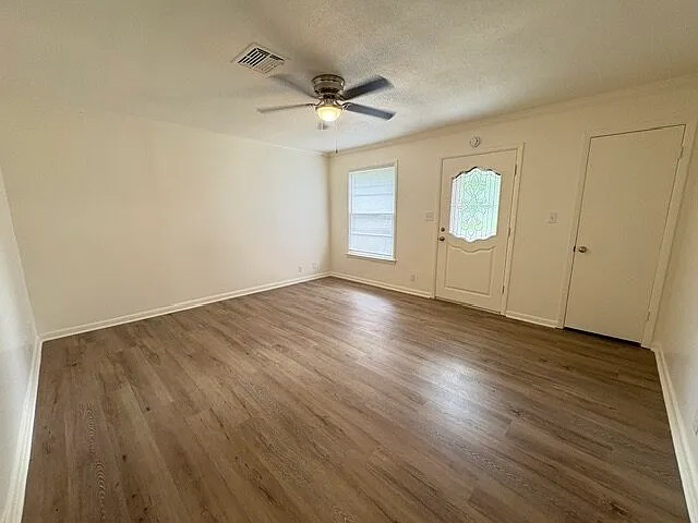 3622 Audubon Rd — Photo 3