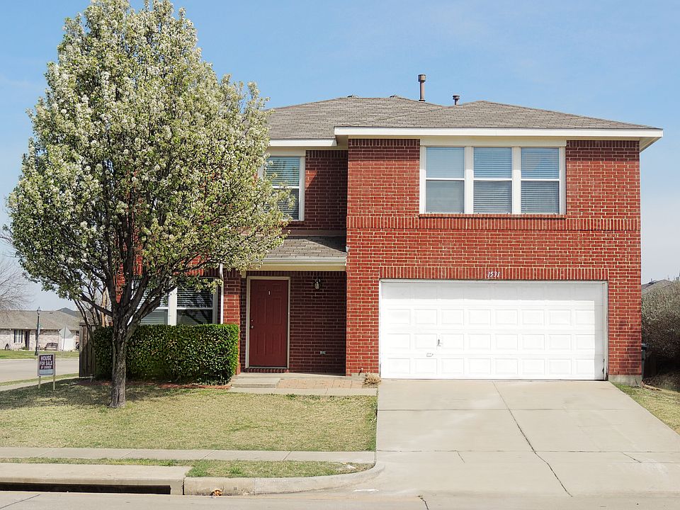 1st image of 1531 Thornhill Ln