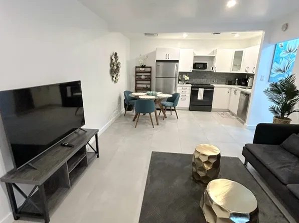 1215 NE 15th Ave, Fort Lauderdale, FL