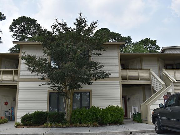 2nd image of 107 Longstreet Dr APT 104