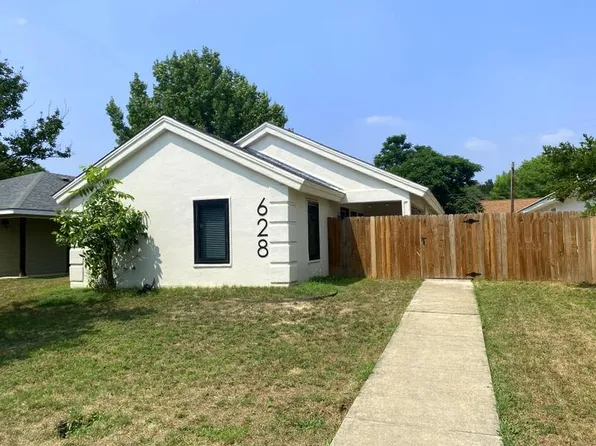 628 Lois St, Kerrville, TX 78028