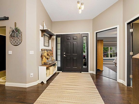 3rd image of 3352 Sunburst Dr