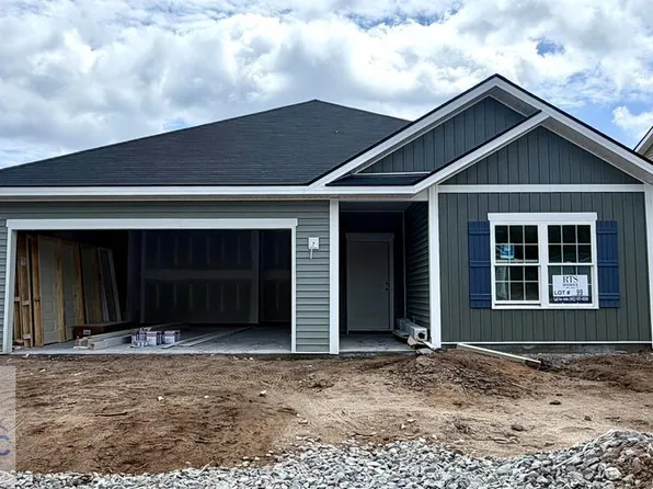 249 Juniper Dr, Hinesville, GA 31313