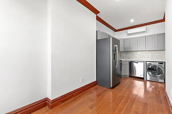 Rented by Compass | media 20