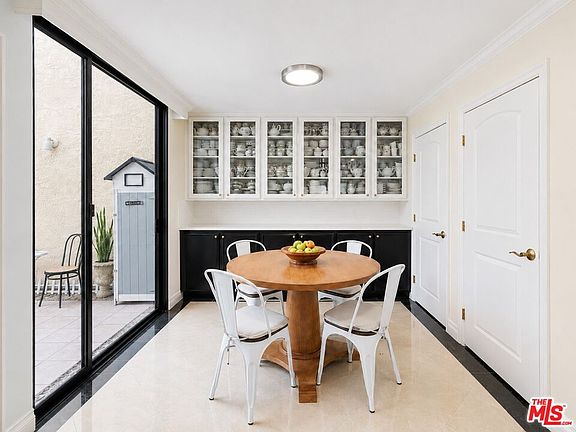 3rd image of 1114 Las Riendas Way