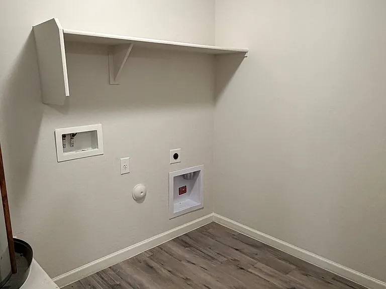 2025 E Velvet Pl — Photo 8