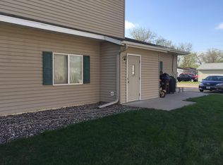 623 2nd St E #B, Hastings, MN 55033